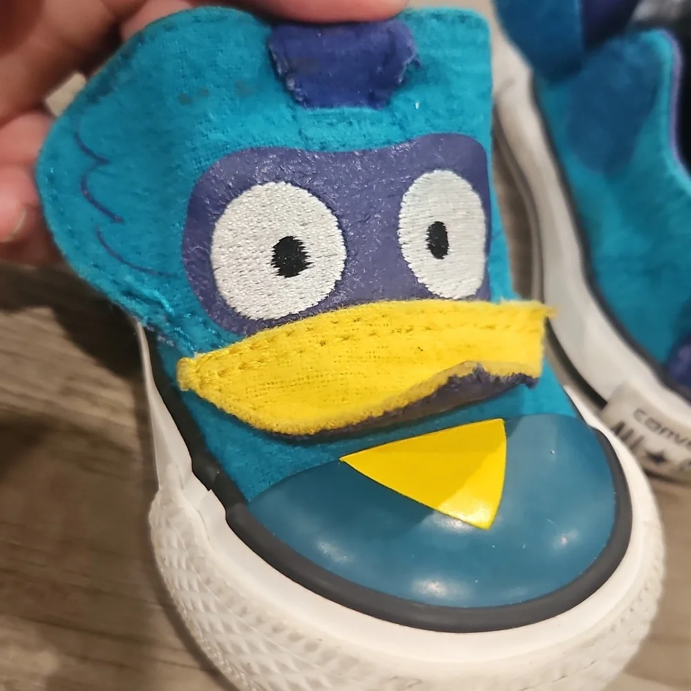 Converse Kids angry Birds Blue & Yellow Character Sneakers size 3